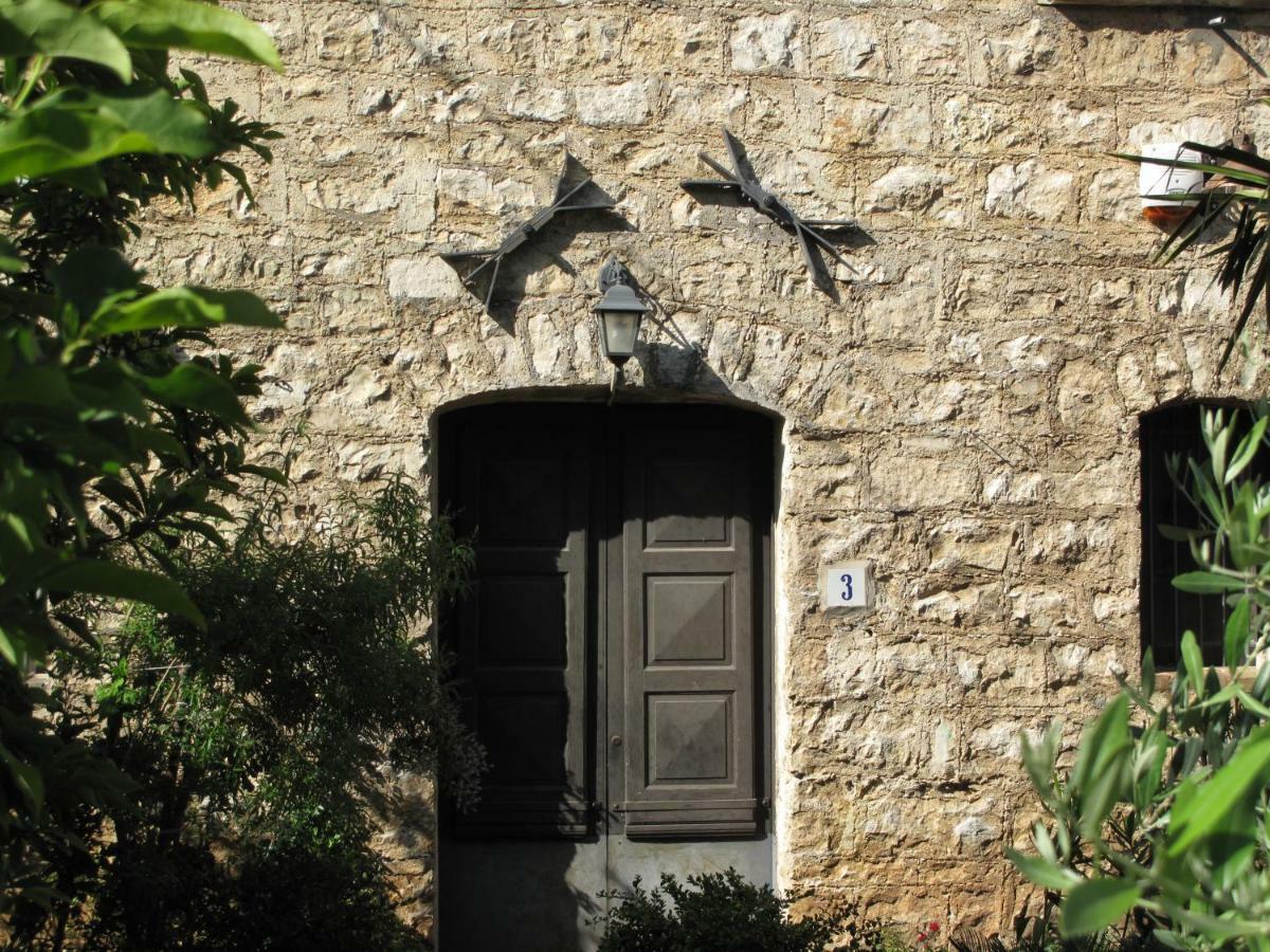 Casa Sarlo Aparthotel Petina Buitenkant foto