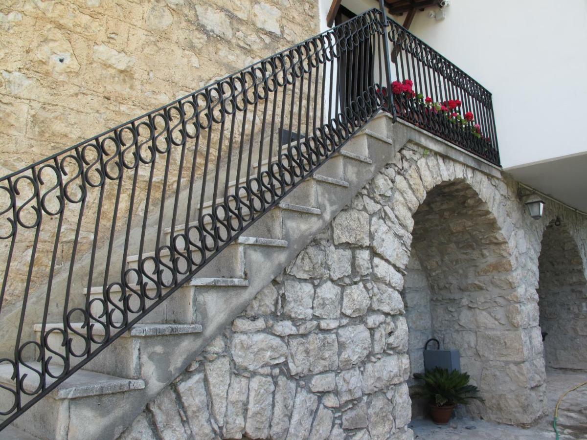 Casa Sarlo Aparthotel Petina Buitenkant foto