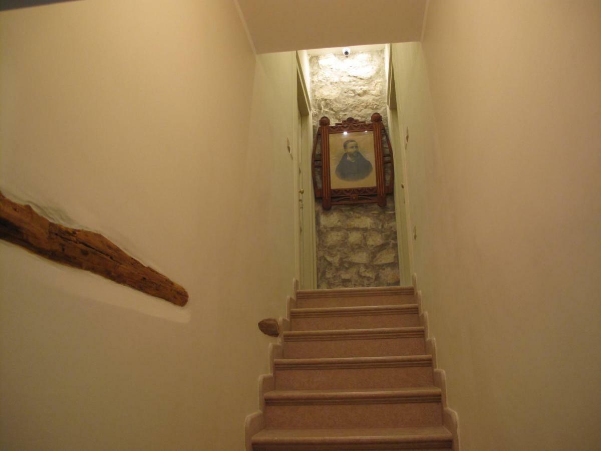 Casa Sarlo Aparthotel Petina Buitenkant foto