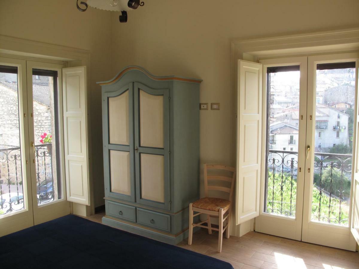 Casa Sarlo Aparthotel Petina Buitenkant foto