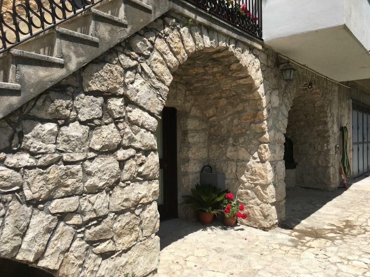 Casa Sarlo Aparthotel Petina Buitenkant foto